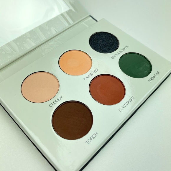 Coloured Rain Other - 4/25$ - Coloured Raine Smoke show